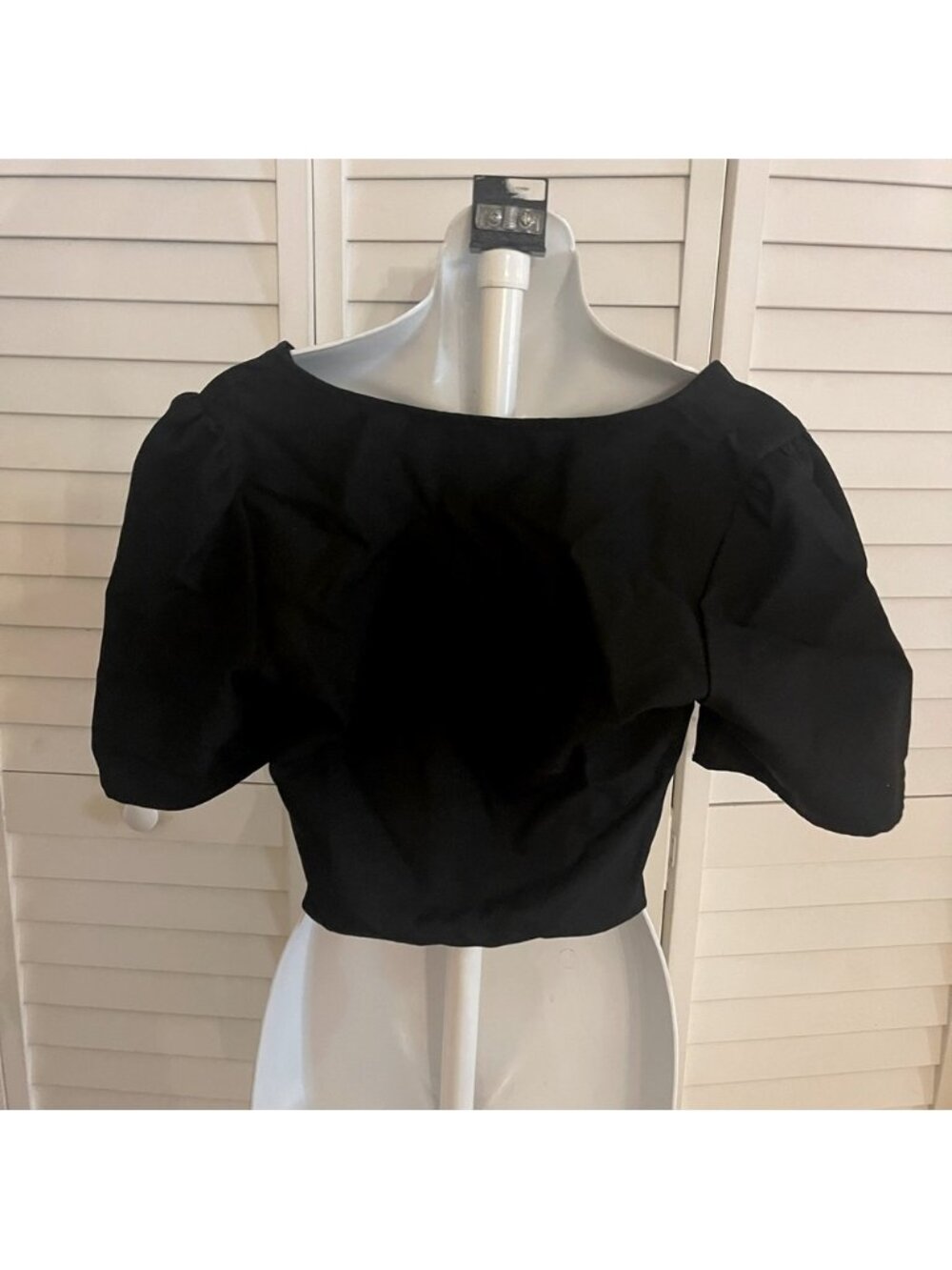 Black Crop Top Shirt - Picture 2 of 2